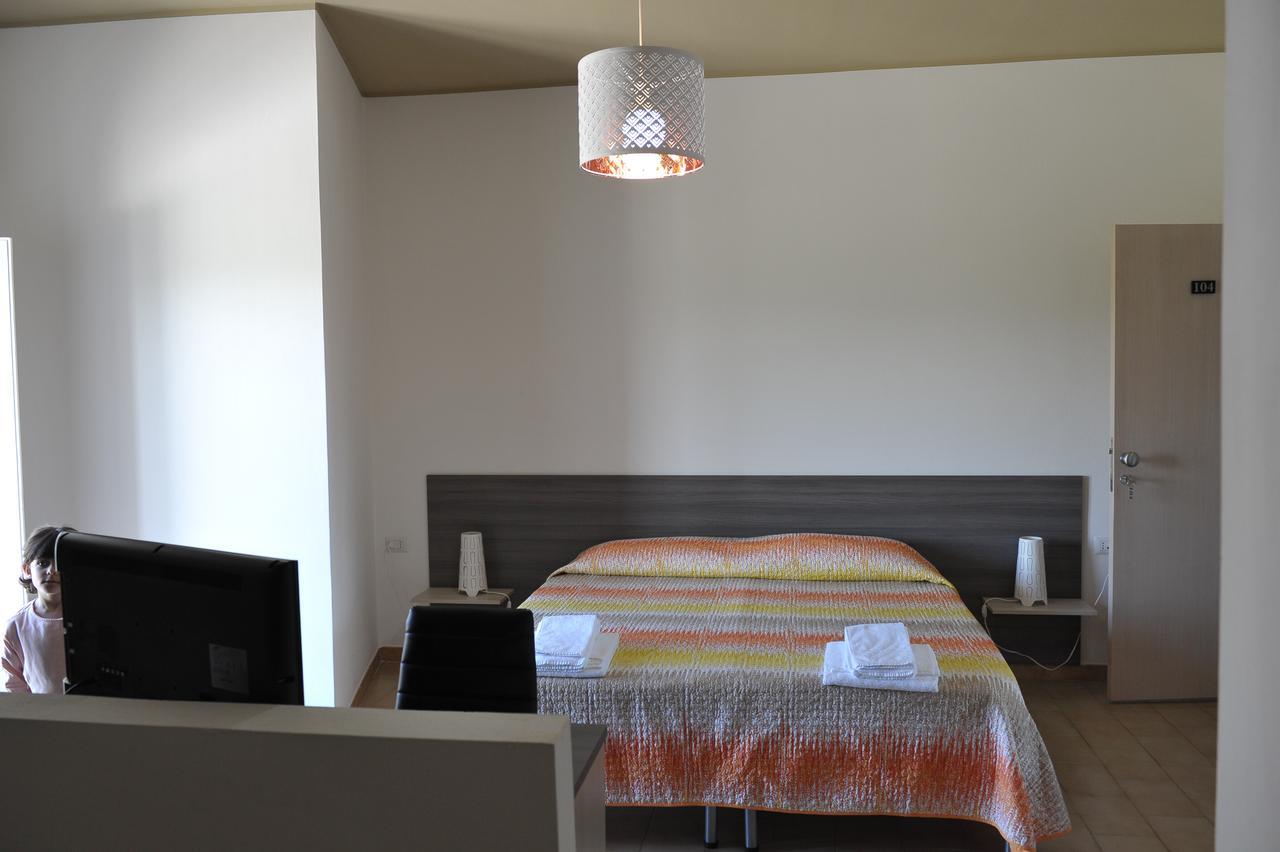 Albergo " Il Gattopardo" Di Esposito Carmela & C Sas Sant'Arcangelo  Luaran gambar